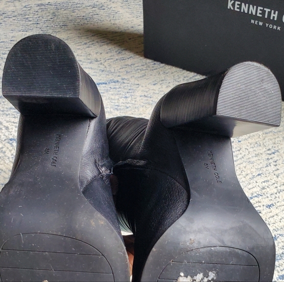 Kenneth Cole Tall Black Boot Size 8 - Picture 9 of 13